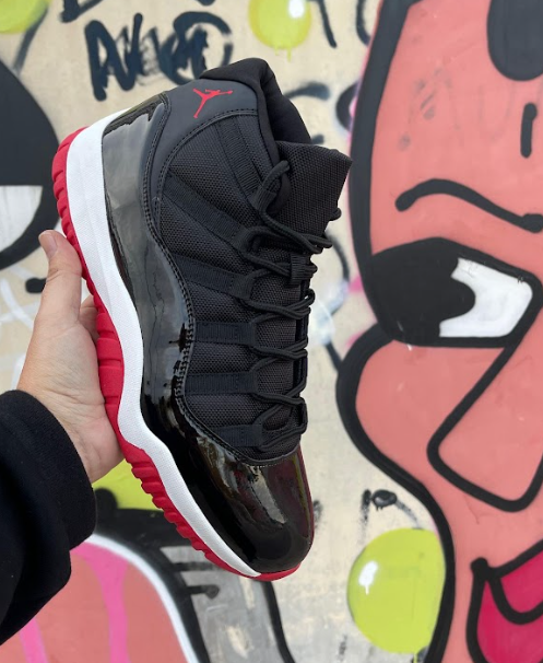 AJ11 "Black Red"